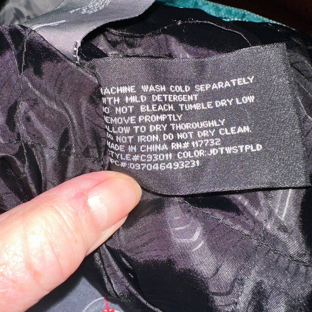 Zerpxposur Women'ss Winter Coat with Hood - Picture 6 of 7